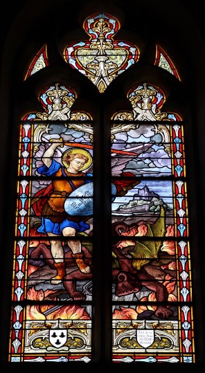 용을 무찌르는 성 미카엘 대천사_by Charles Lorin_photo by GO69_in the Church of Saint-Pierre in Epiniac_France.jpg